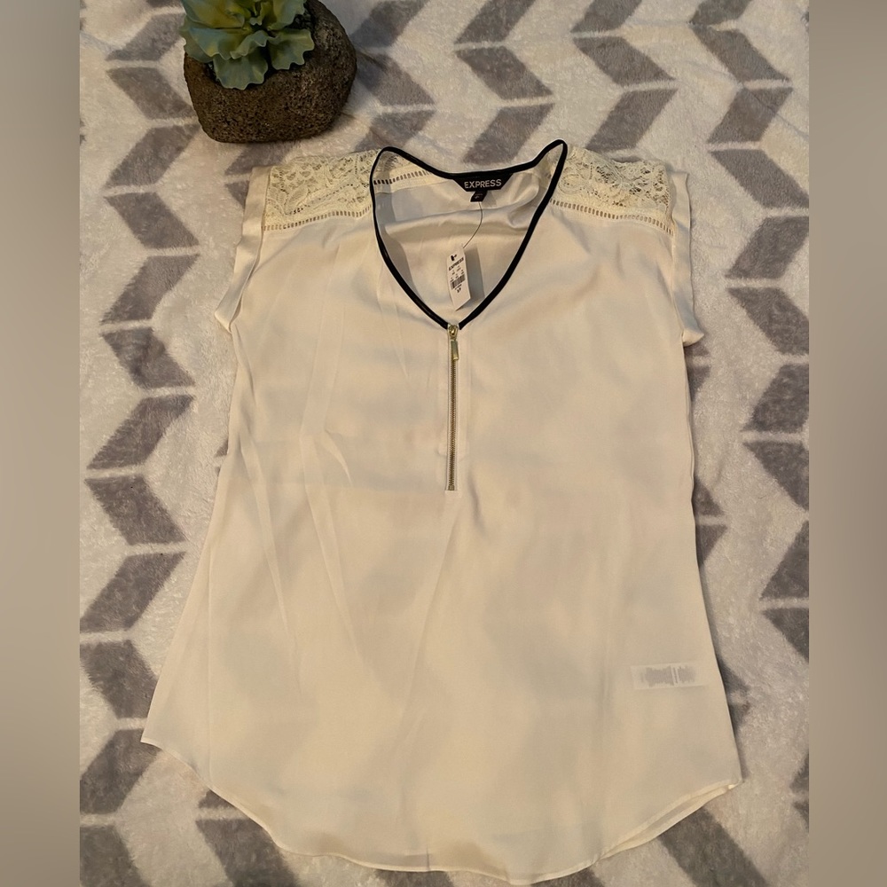 Express Zipper Blouse